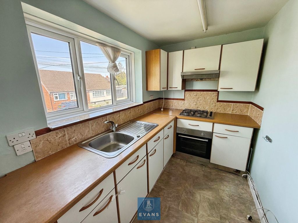2 bed flat for saleShirlett Close, Coventry CV2 photo 4