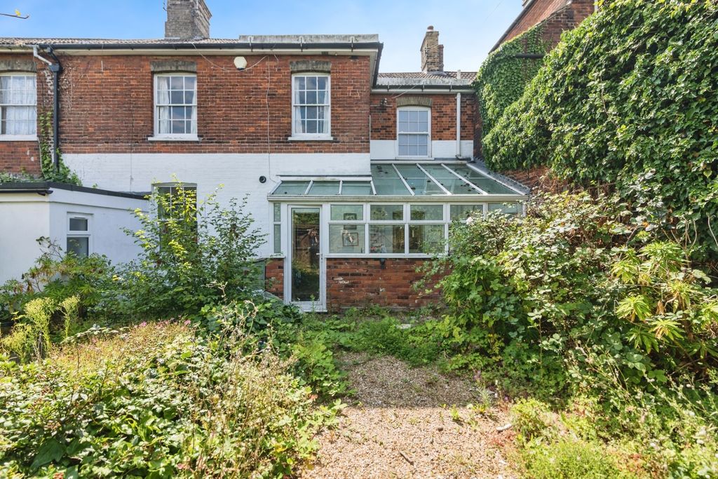 Additional image 6 of 5 bed terraced house for saleStation Road, Beccles, Suffolk NR34