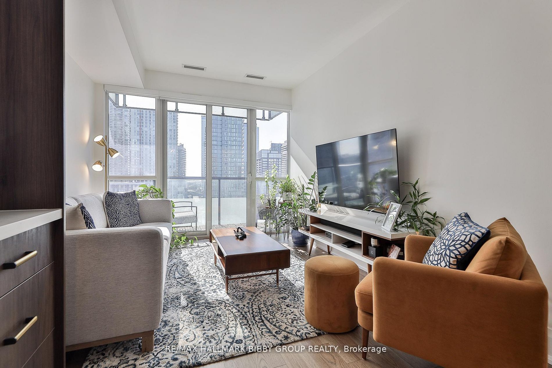 1131-560 Front Street W, Toronto, ON, M5V 1C1
