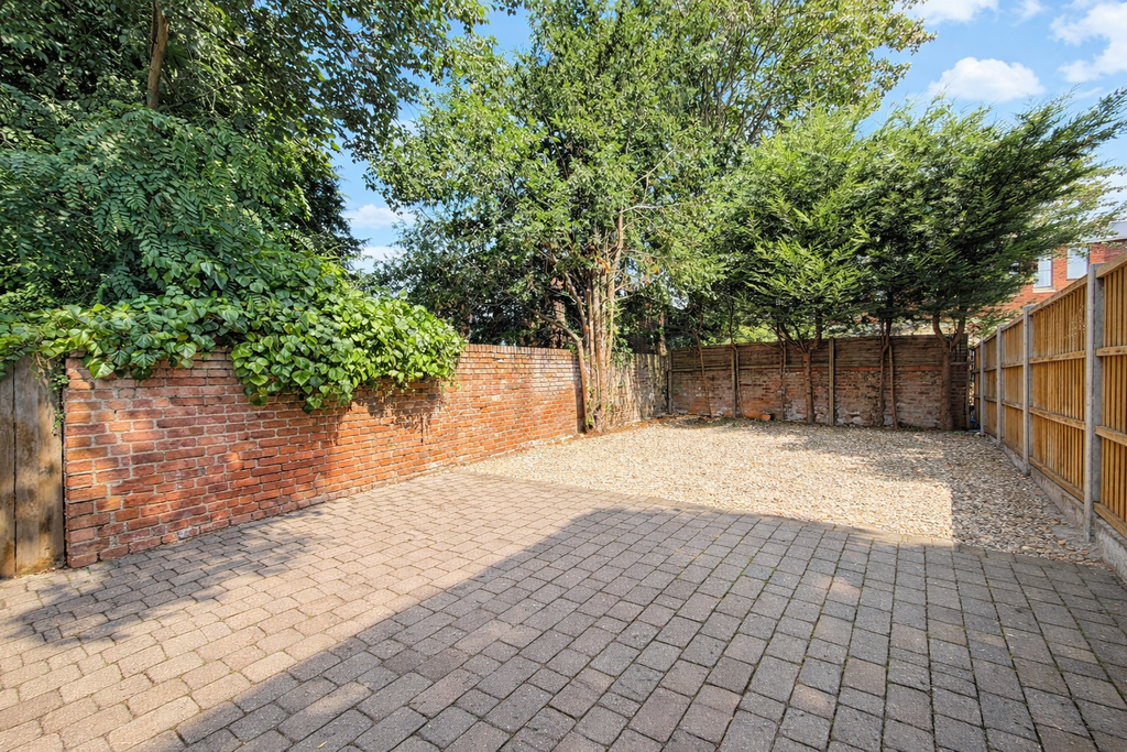 Additional image 10 of 2 bed maisonette for saleBurghstead Court, Billericay CM12