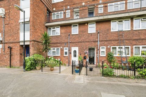 Sansom Road, London E11