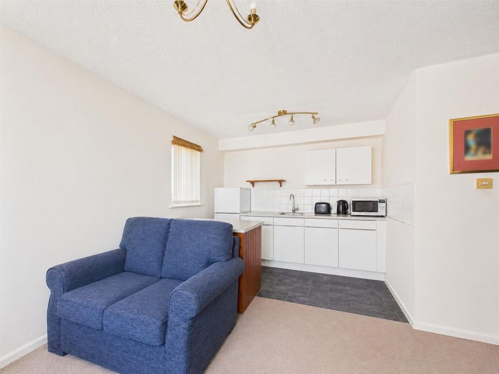 1 bed flat for saleColeford, Gloucestershire GL16 photo 3