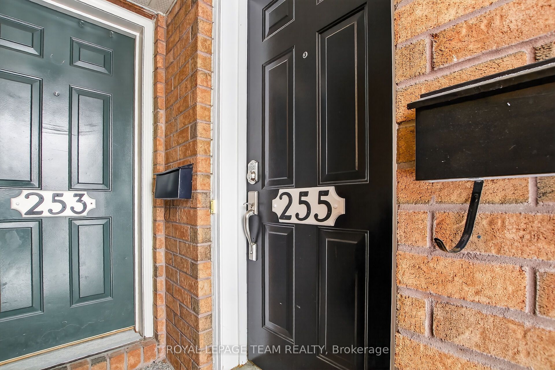 Additional image 2 of 255 Deercroft Avenue, Ottawa, ON, K2J 5J9