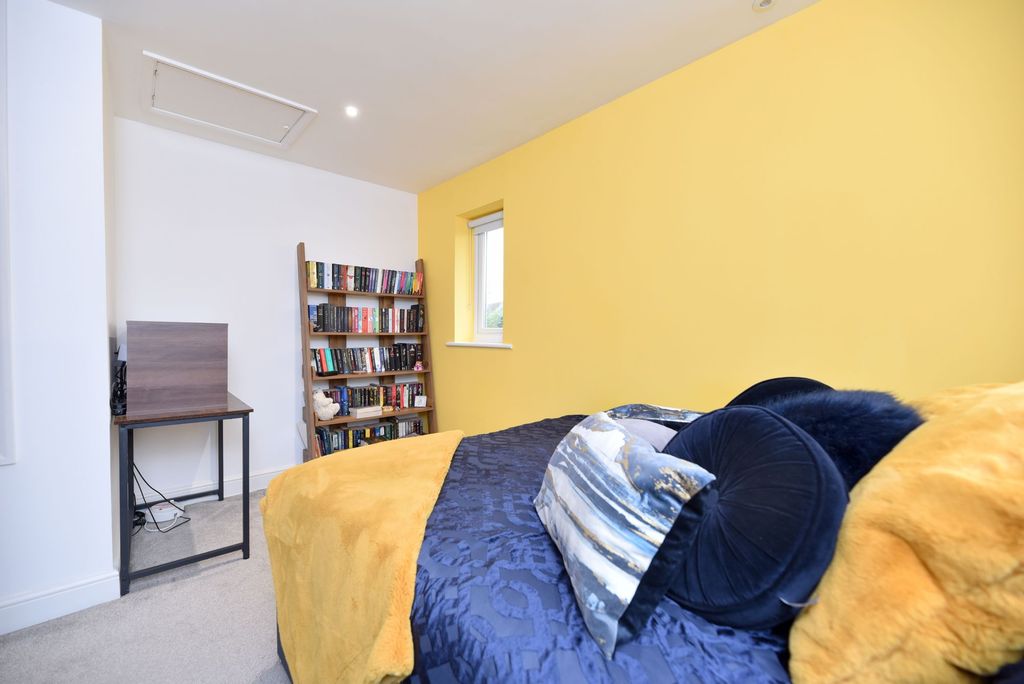 Additional image 11 of 1 bed property for saleHeron Close, Biggleswade SG18