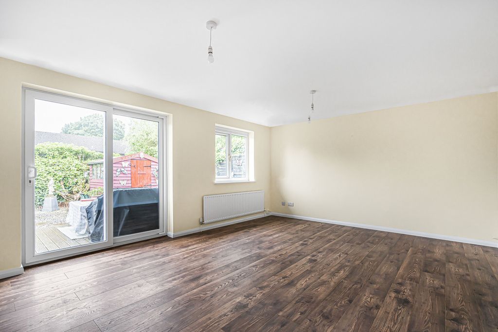 Additional image 4 of 3 bed bungalow for saleDove Green, Bicester OX26