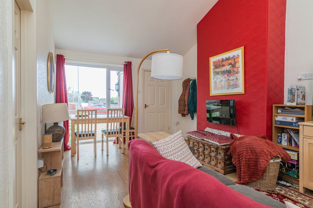 Additional image 5 of 2 bed bungalow for saleOak Close, Bulwark, Chepstow, Monmouthshire NP16