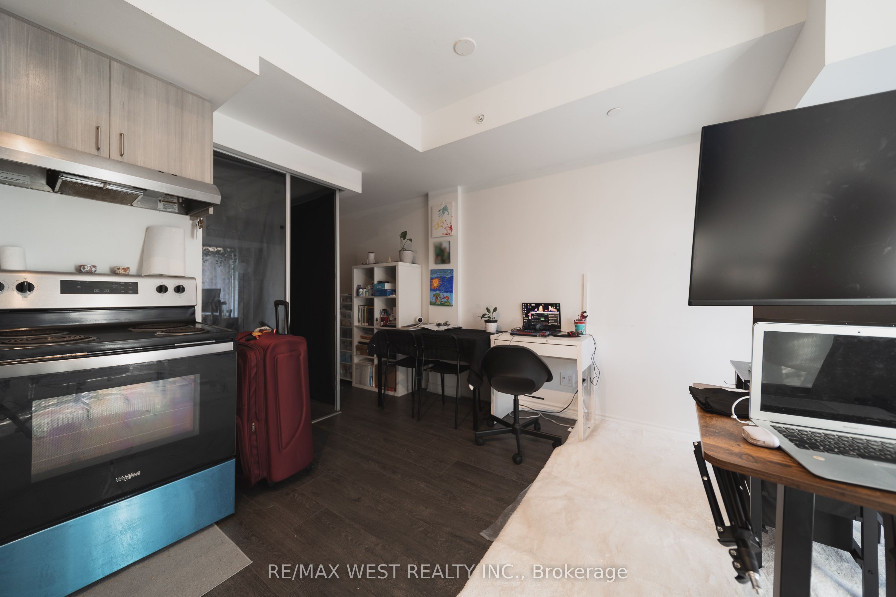 Additional image 5 of 203-1 Falaise Road, Toronto, ON, M1E 0B9