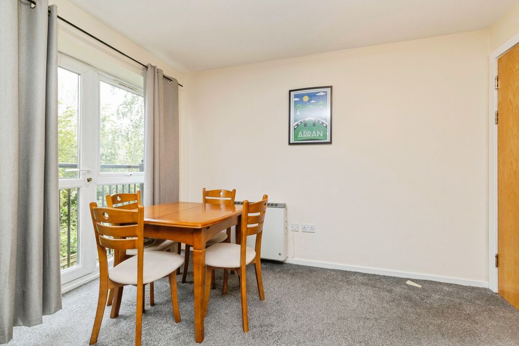 2 bed flat for saleDarlington Road, Darlington DL2 photo 3
