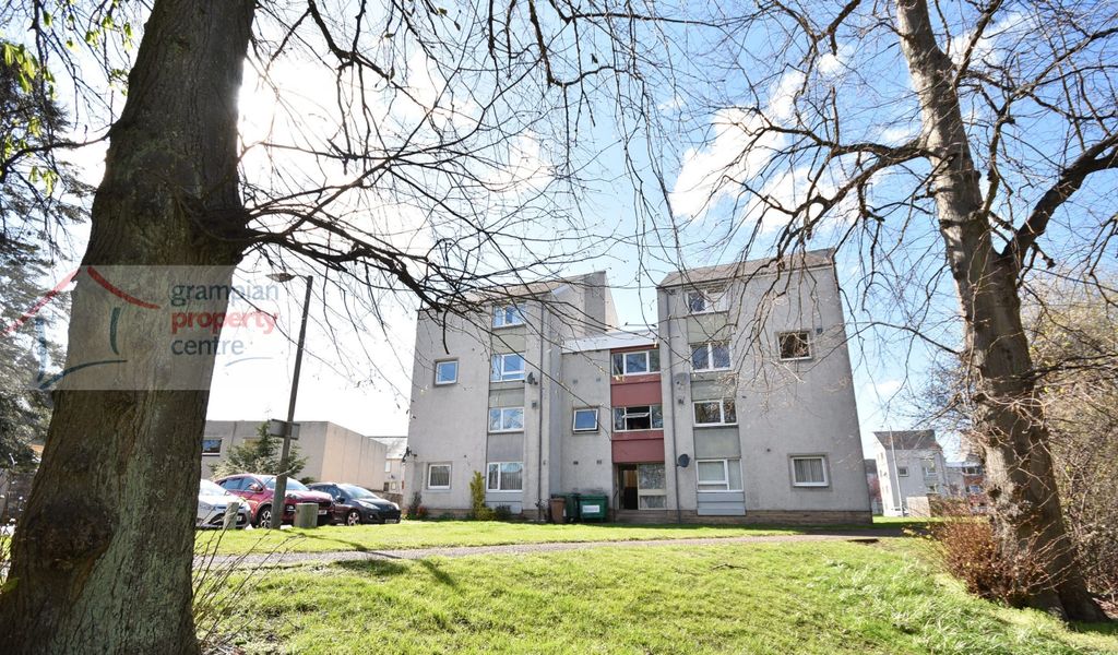 2 bed flat for saleNorth Port, Elgin IV30
