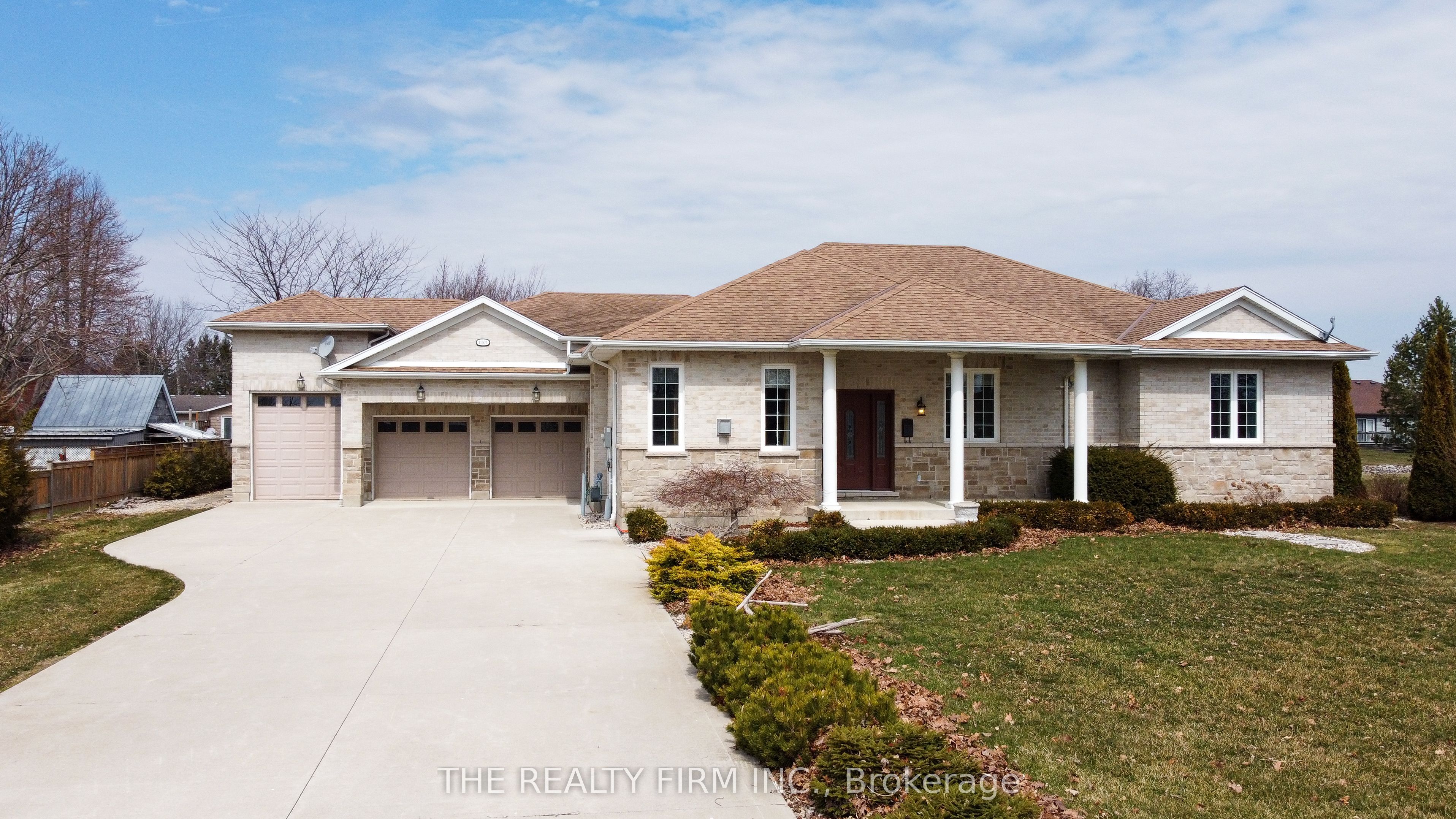 11507 Lagonda Way, Chatham-kent, ON, N0P 1X0