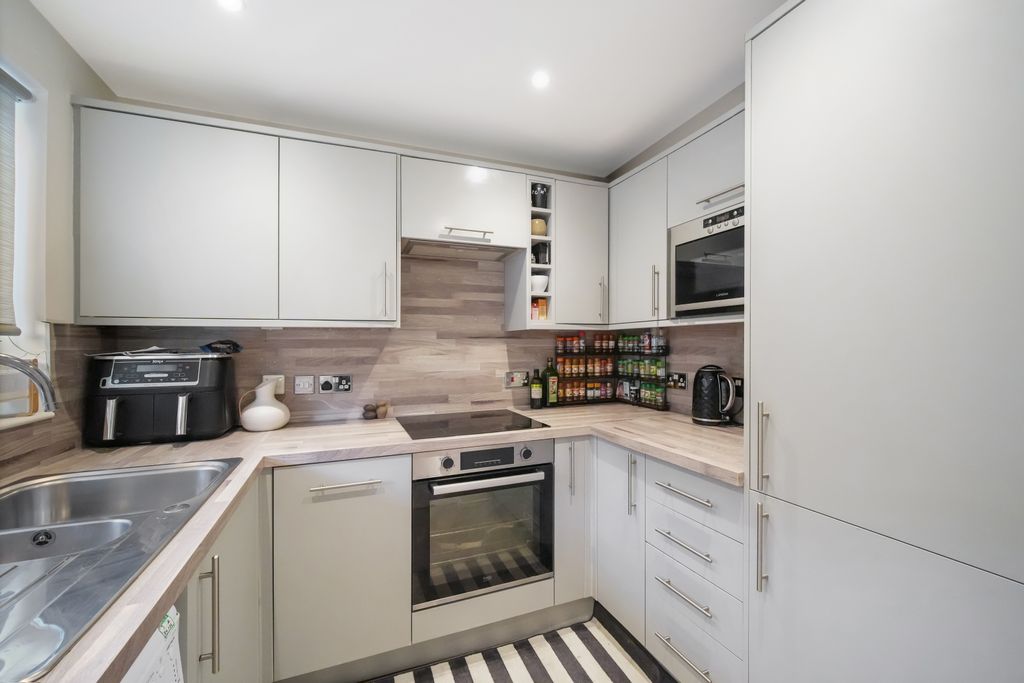 Additional image 5 of 2 bed end terrace house for sale23 Kilngate Brae, Edinburgh EH17