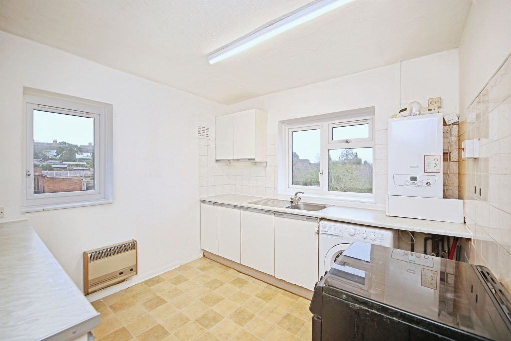 Additional image 7 of 2 bed maisonette for saleWest Green Drive, Stratford-Upon-Avon CV37