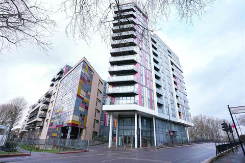 Homerton Road, Homerton E9, Studio for sale