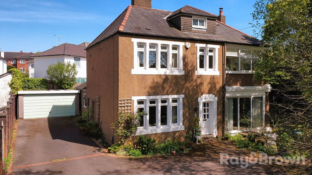 3 bed detached house for saleThe Close, Cardiff CF14