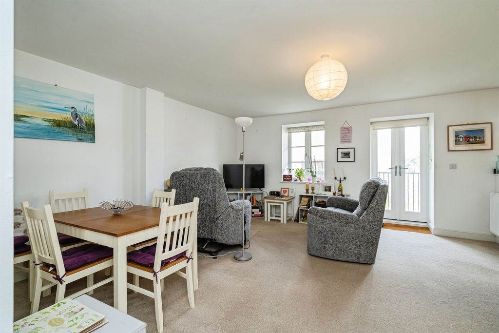 Additional image 3 of 2 bed flat for salePirnhow Street, Ditchingham, Bungay NR35