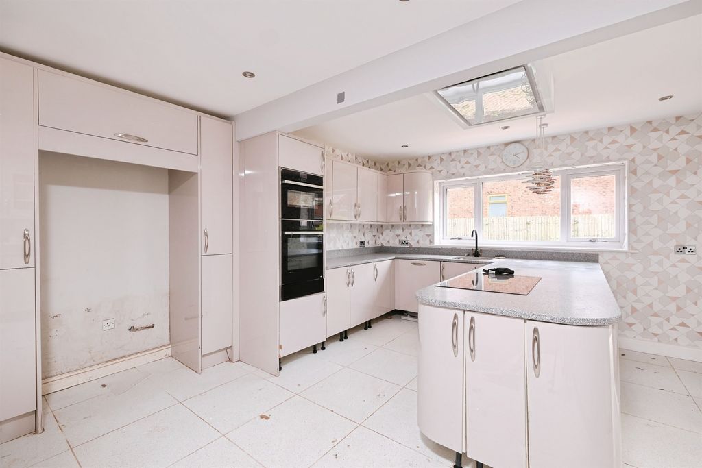 Additional image 4 of 4 bed detached bungalow for saleThe Conifers, Pontrilas, Hereford HR2