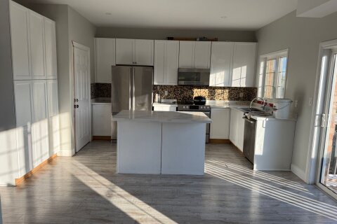 Additional image 7 of 2 Abbotsbury Drive, Brampton, ON, L6X 0S3