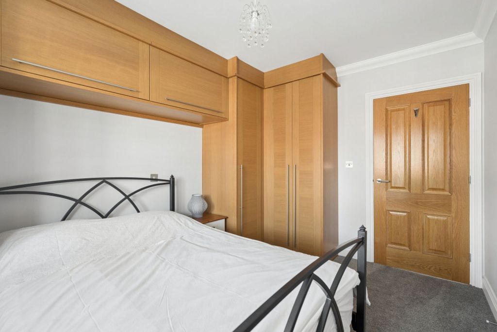 Additional image 11 of 2 bed detached bungalow for saleCompton Place, Watford WD19