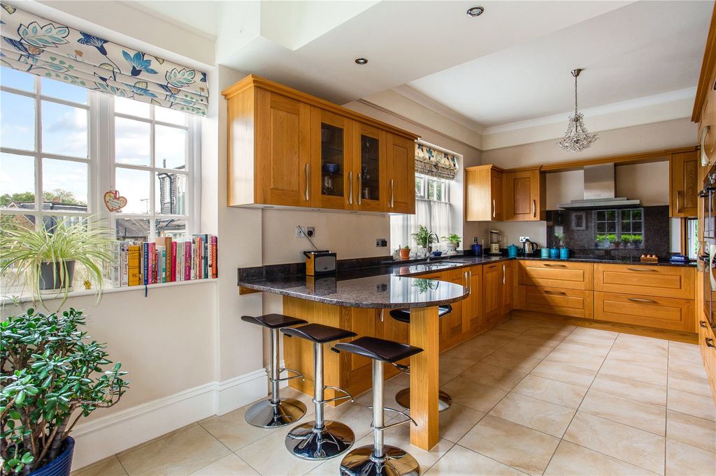 Additional image 10 of 5 bed detached house for saleWestbury Road, Buckhurst Hill, Essex IG9