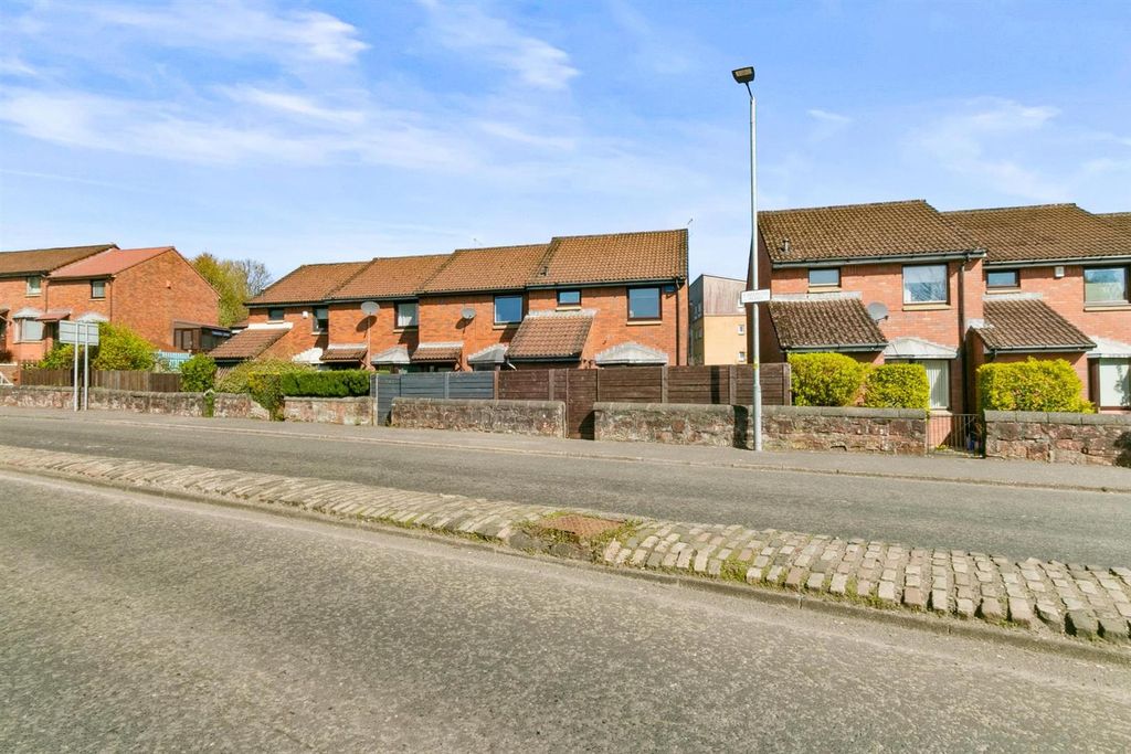 3 bed end terrace house for saleDalreoch Court Dumbarton G82