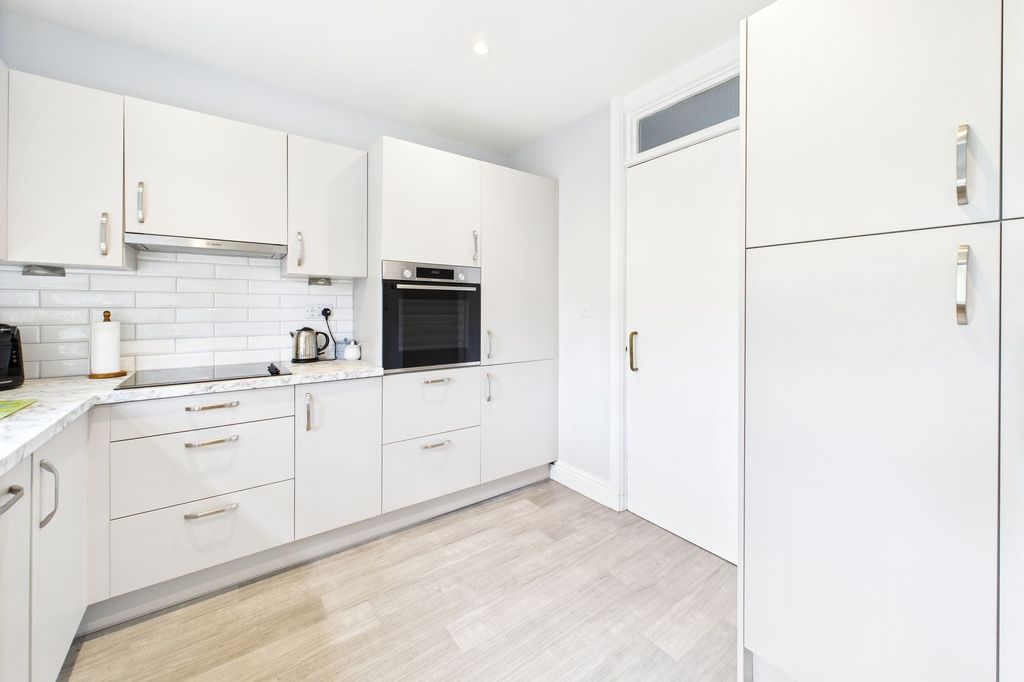 Additional image 8 of 2 bed flat for sale115 Elleray Gardens, Windermere LA23