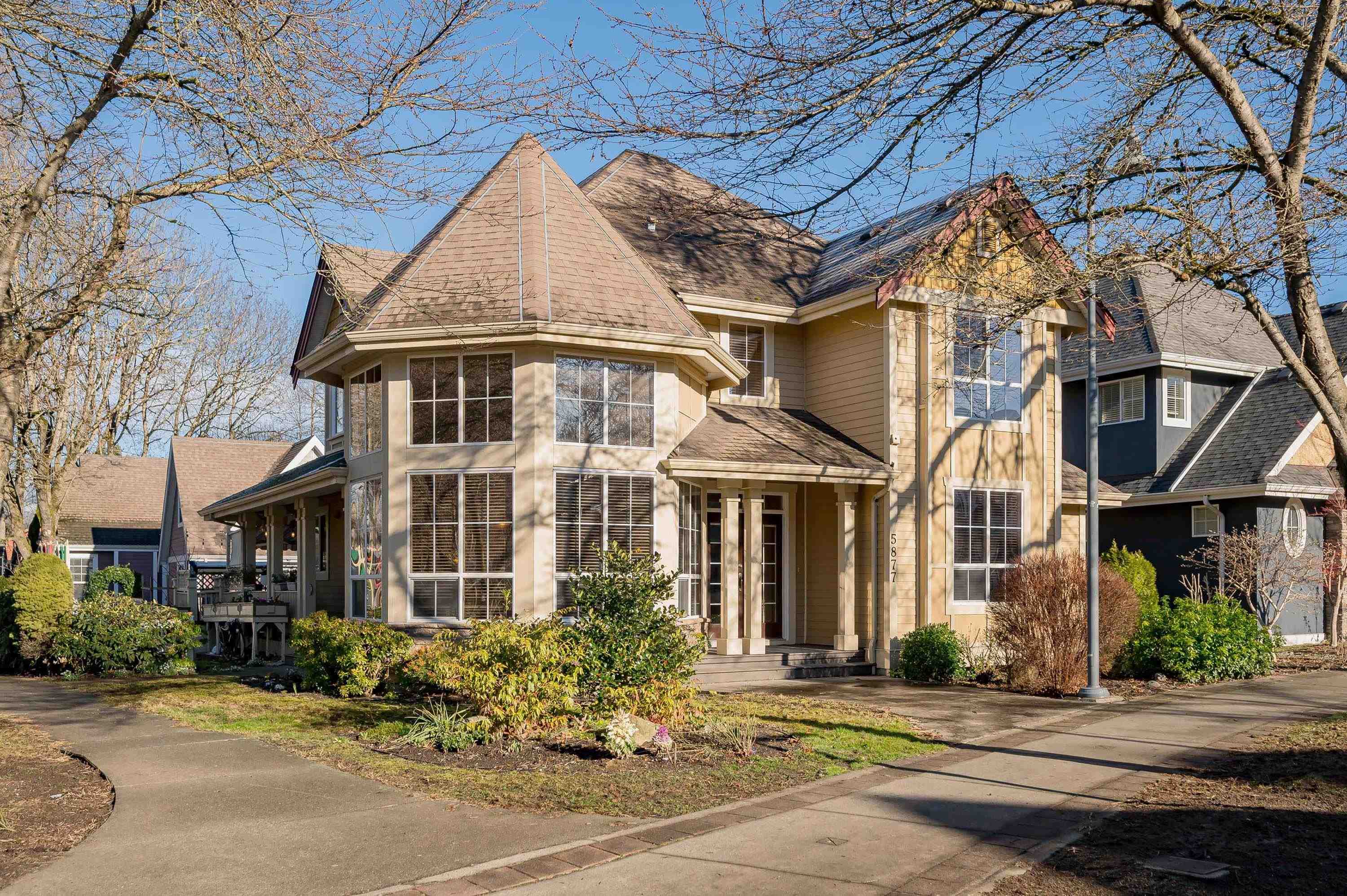 5877 Garrison Boulevard, Chilliwack, BC, V2R 5X8