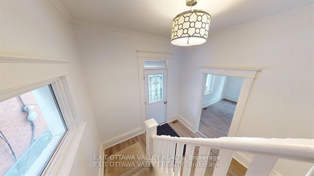 Additional image 3 of 216 Mary Street, Pembroke, ON, K8A 5V8