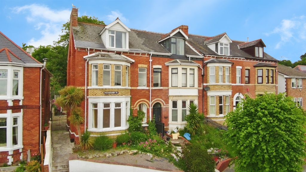 5 bed semi-detached house for salePorthkerry Road, Barry CF62