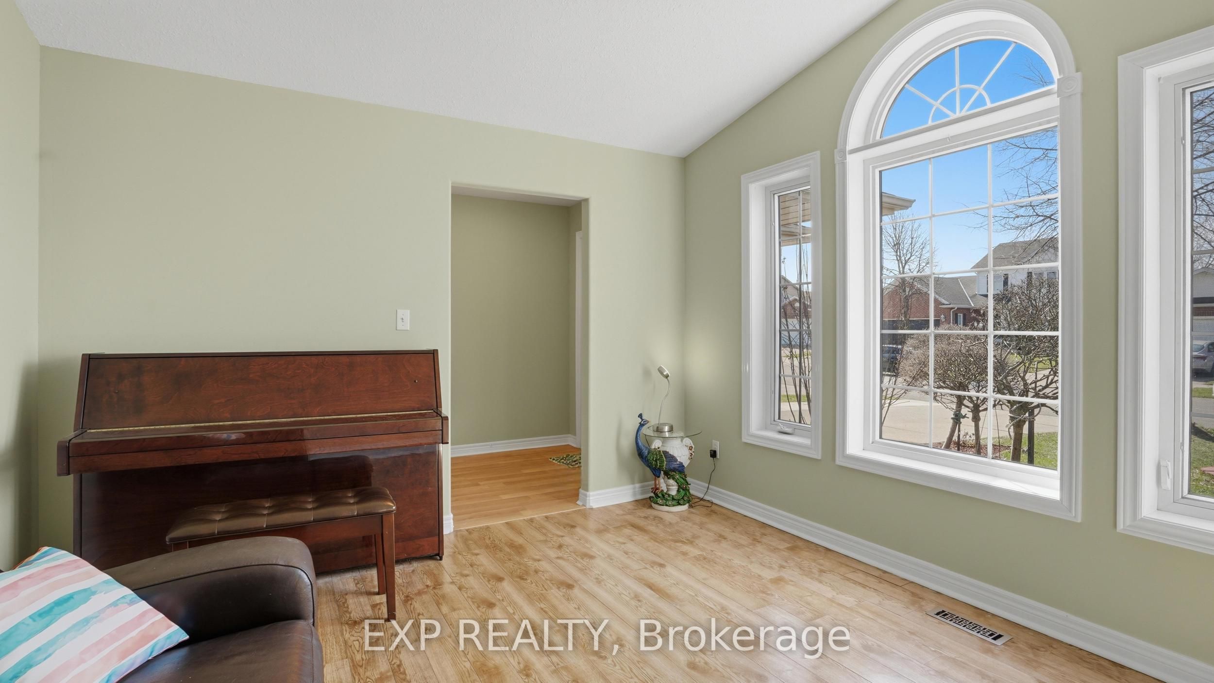 Additional image 4 of 8195 Woodsview Crescent, Niagara Falls, ON, L2H 3G1
