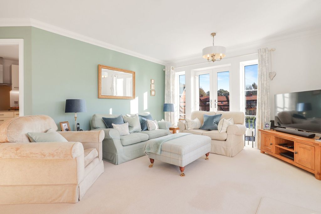 Additional image 3 of 2 bed flat for saleWoodland Drive, Great Alne Park, Great Alne B49