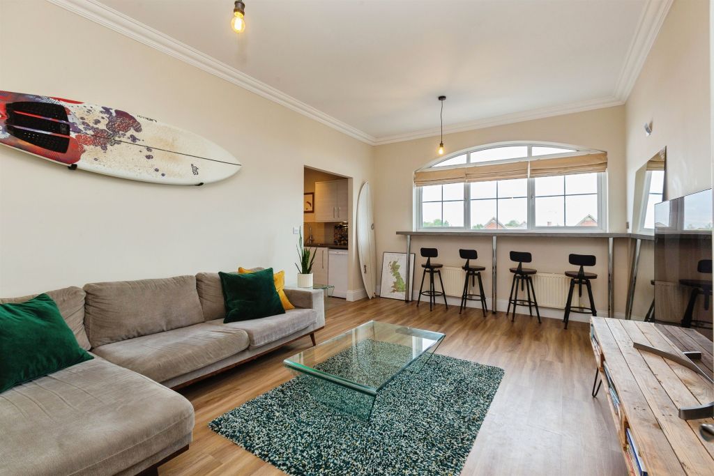 Additional image 2 of 2 bed flat for saleKnightsbridge Place, Aylesbury HP19