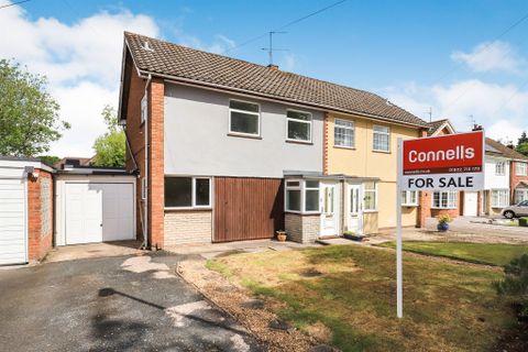Taunton Avenue, Fordhouses, Wolverhampton WV10