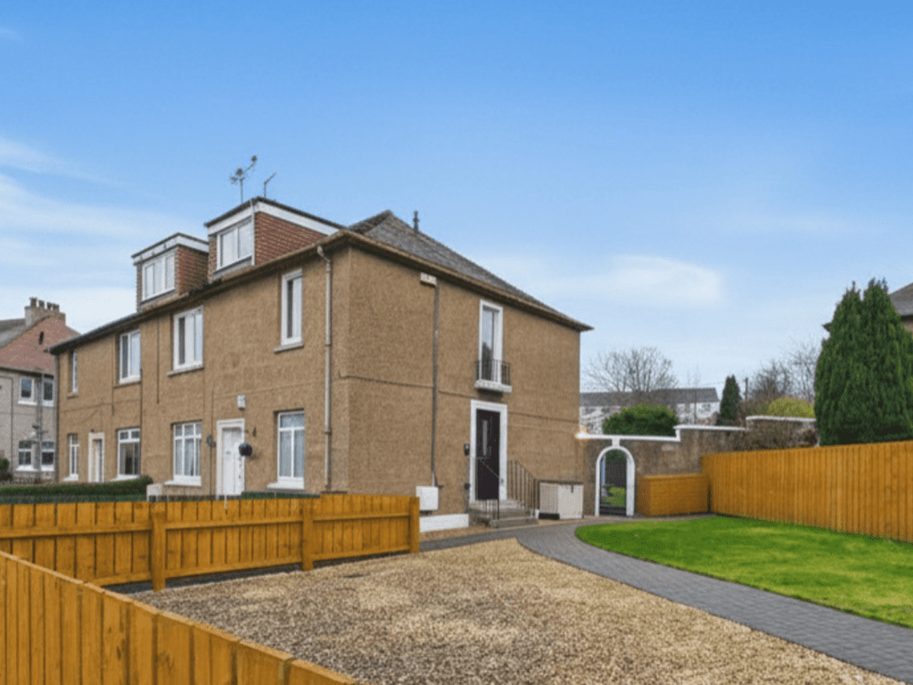 3 bed flat for sale29 Parkhead Crescent, Edinburgh EH11
