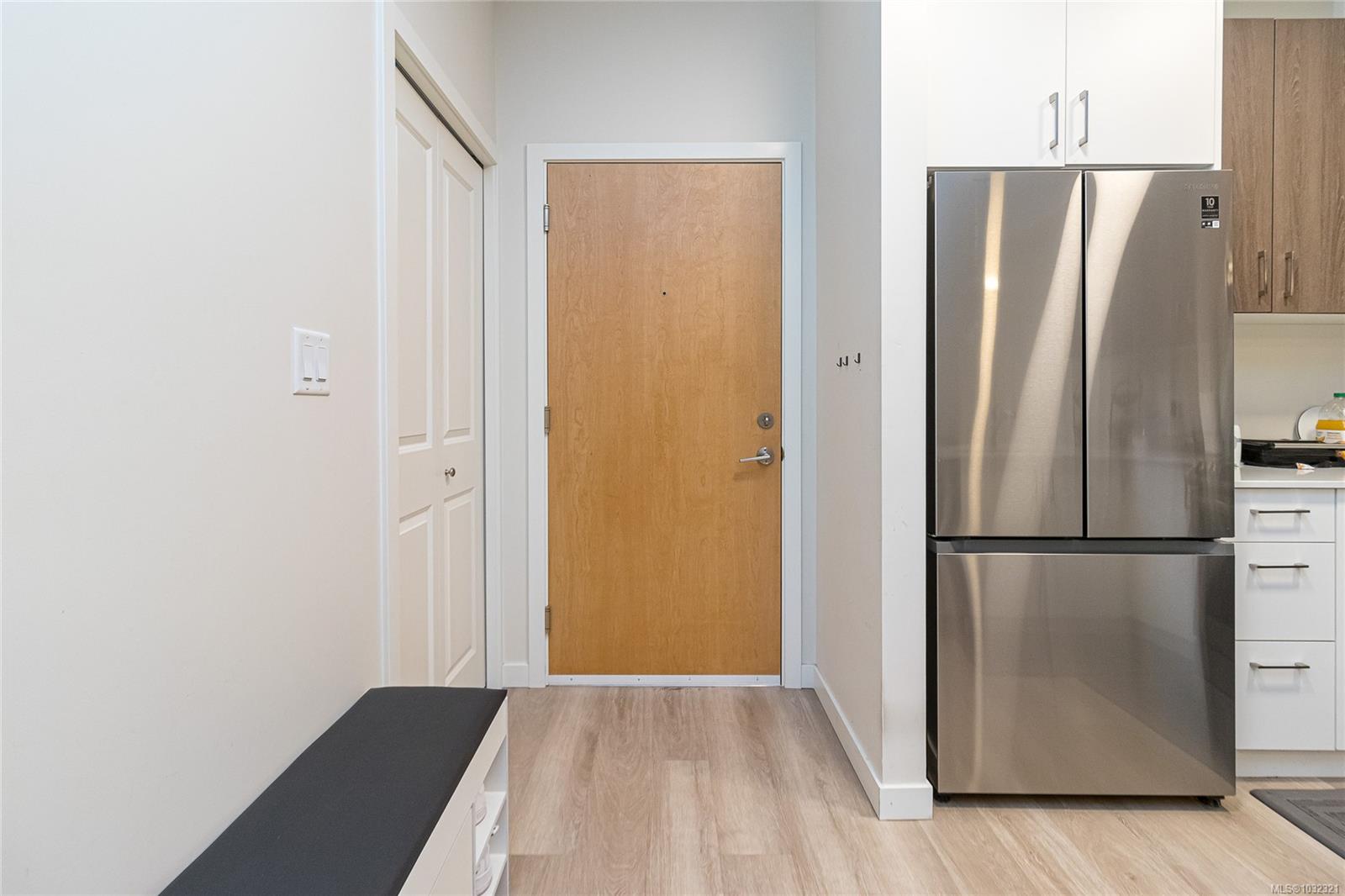 Additional image 3 of 304-815 Orono Avenue, Langford, BC, V9B 2T9
