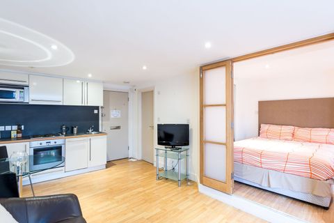 Sloane Avenue, Chelsea, London SW3