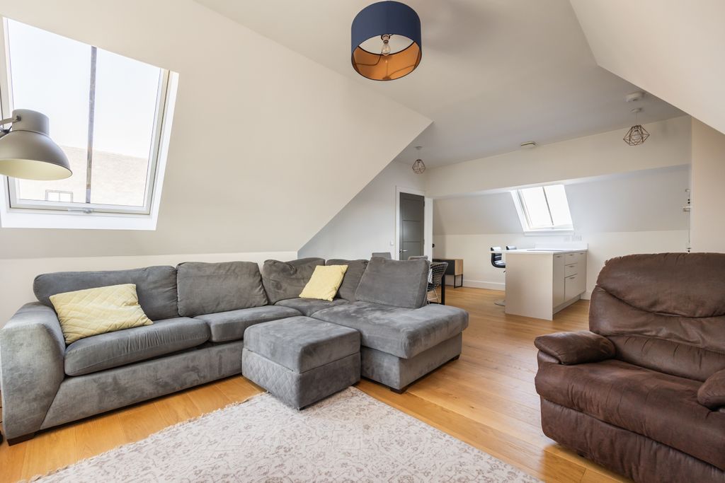 Additional image 4 of 2 bed flat for sale6/5 Smiddy Wynd, Edinburgh EH16