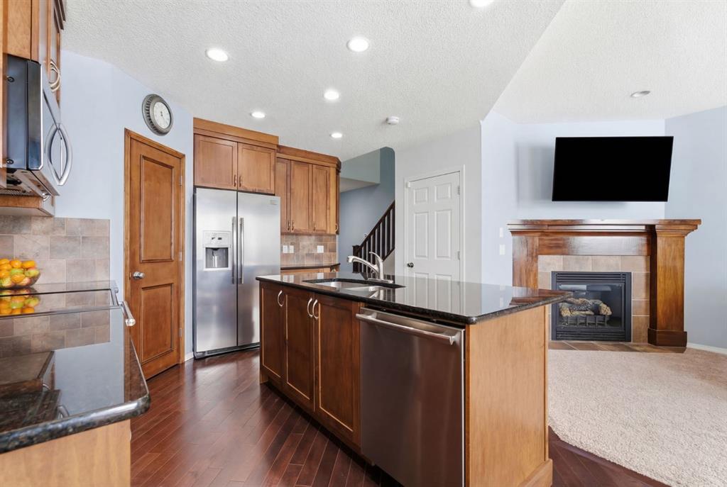Additional image 3 of 512 Panatella Square NW, Calgary, AB, T3K 0T5