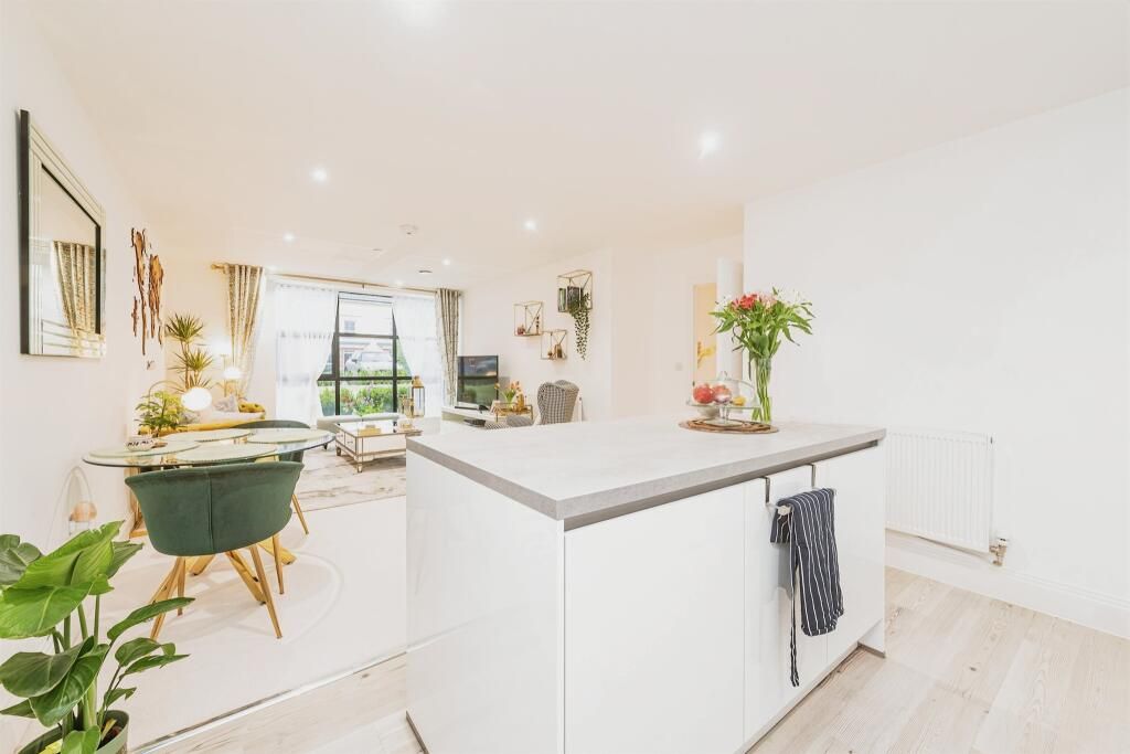 Additional image 4 of 2 bed flat for saleFullbrook Drive, Basingstoke, Hampshire RG21