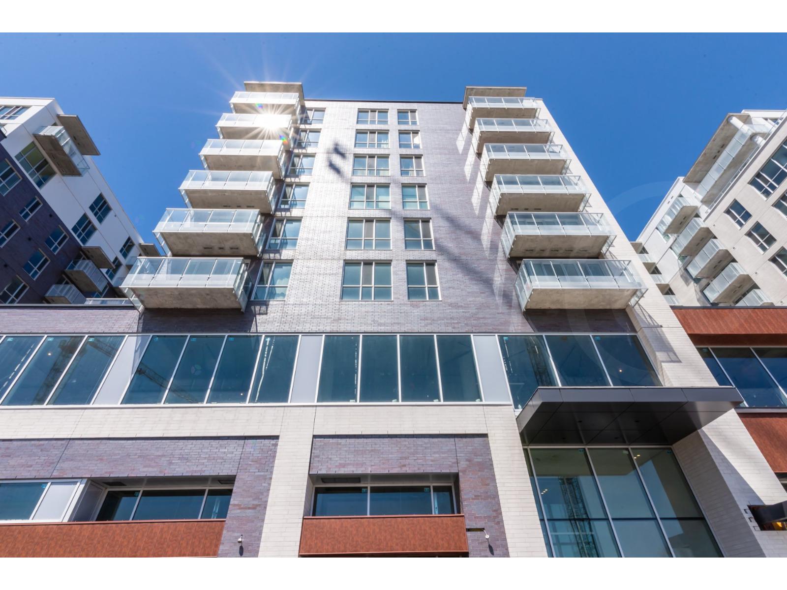 5175 Av. de Courtrai
