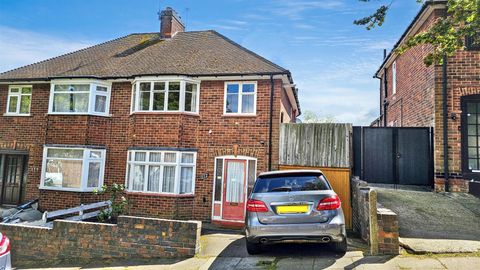 Westfield Road, Western Park LE3