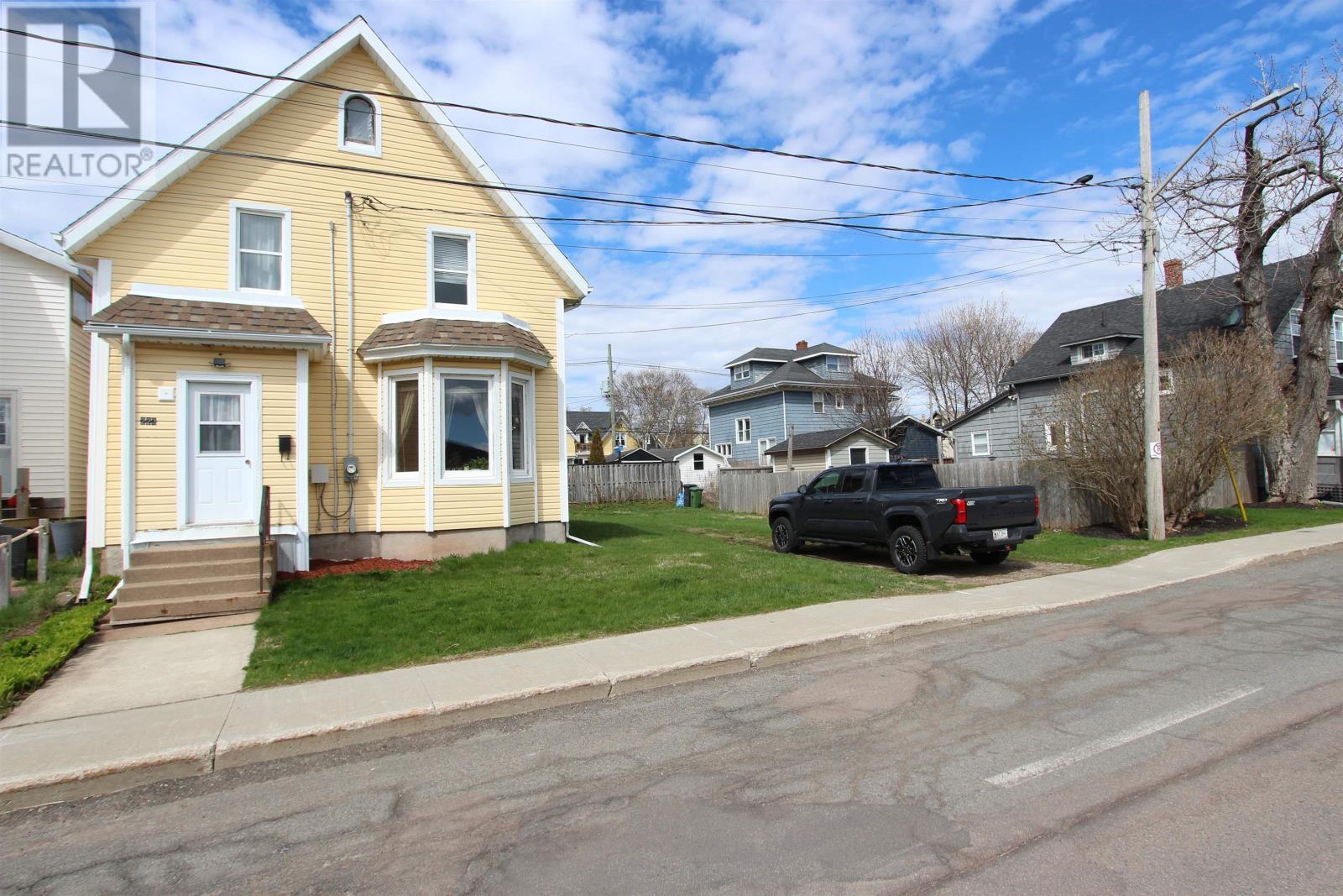 223 FOUNDRY Street