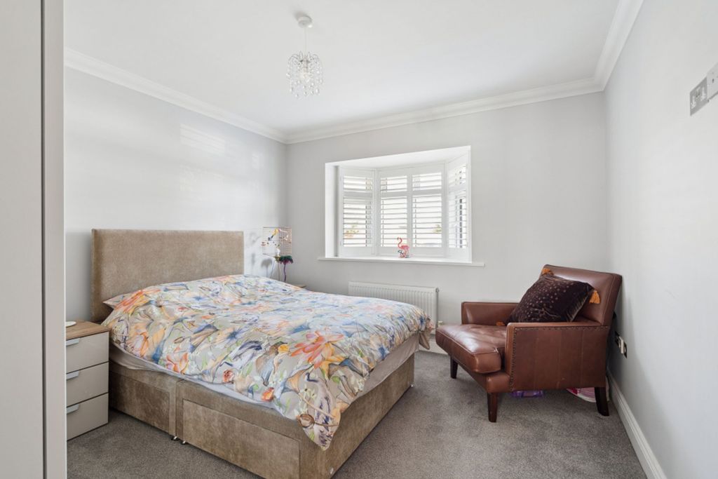 Additional image 14 of 2 bed detached bungalow for saleCompton Place, Watford WD19