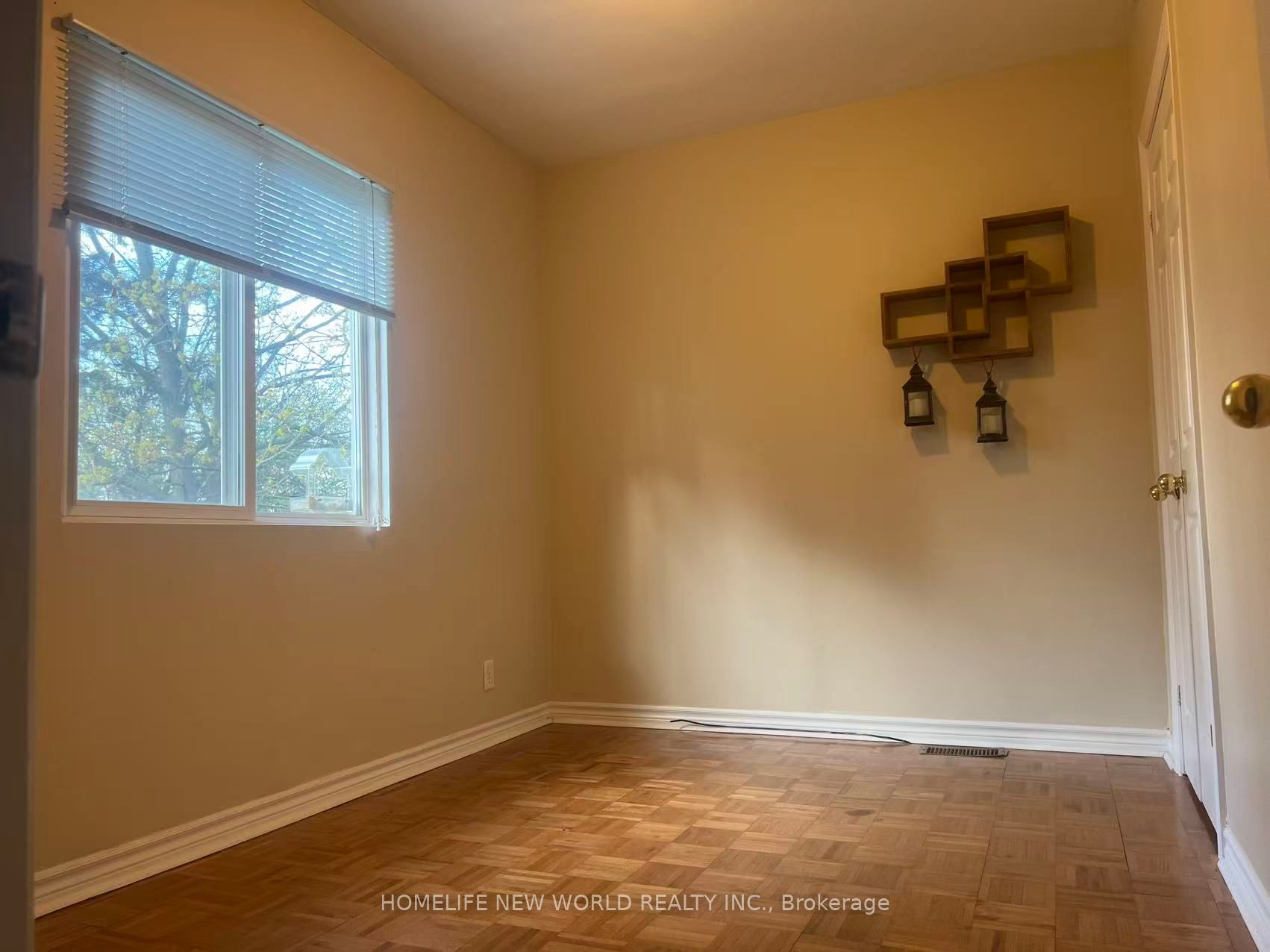 Additional image 4 of B-88 Park Cres Crescent, Richmond Hill, ON, L4E 3J4