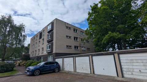 Barntongate Avenue, Edinburgh EH4