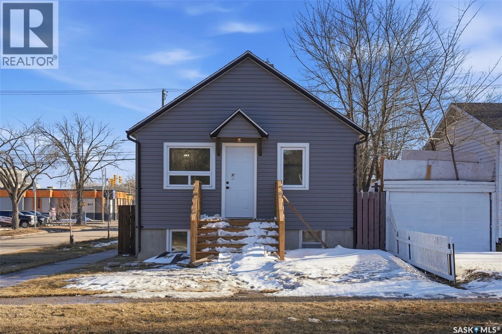 1001 23rd STREET W