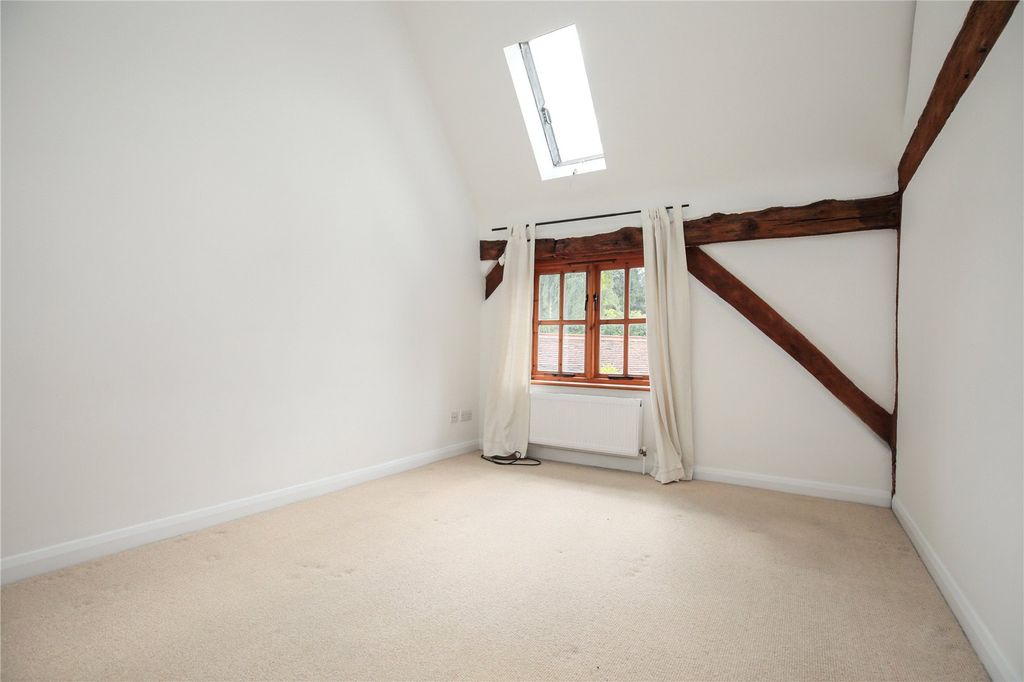 Additional image 27 of 3 bed semi-detached house for saleHatch Farm Mews, Addlestone KT15