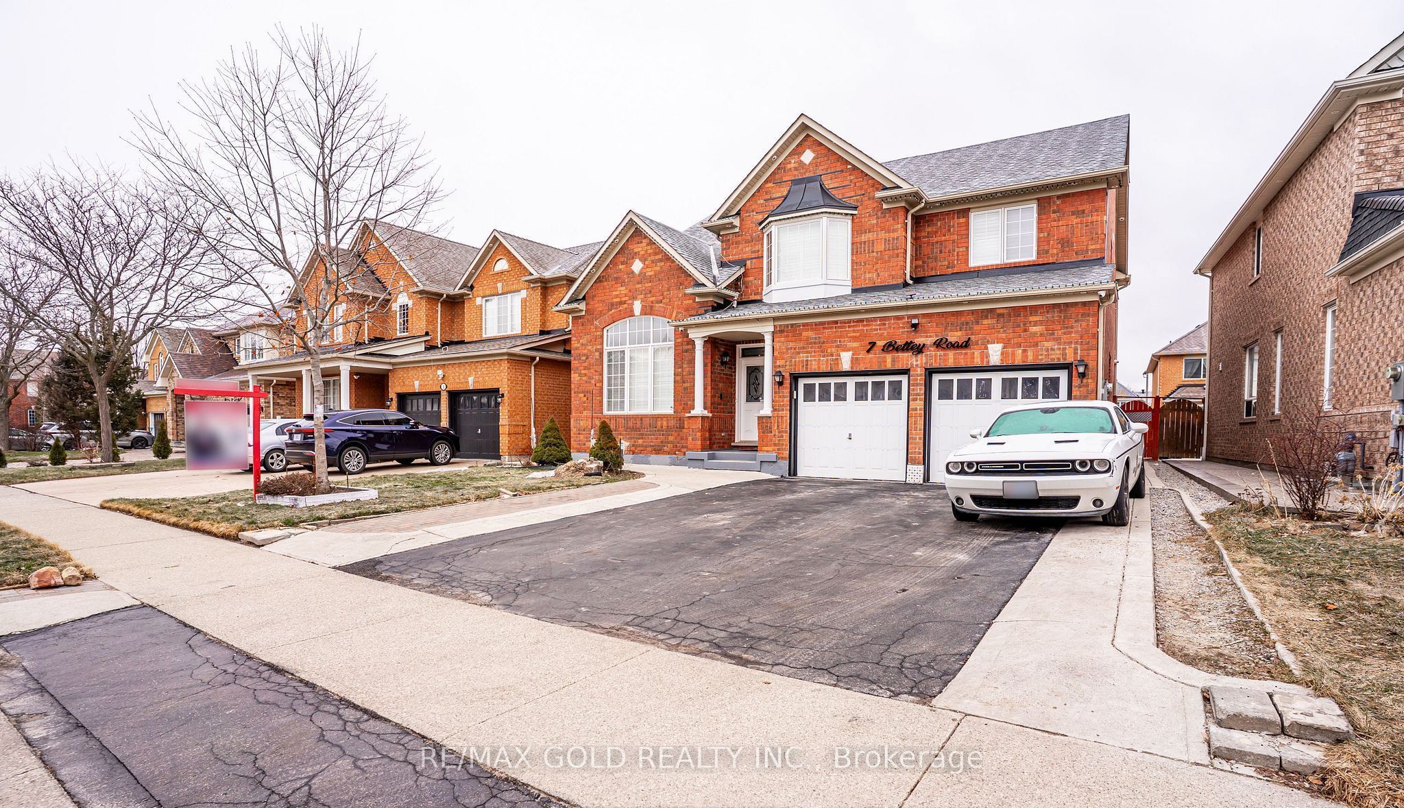 Additional image 2 of 7 Bettey Road, Brampton, ON, L6P 1S9