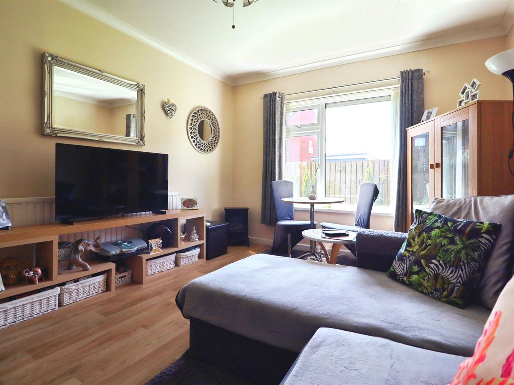 Additional image 6 of 1 bed flat for saleSevenoaks Street, Cardiff CF11