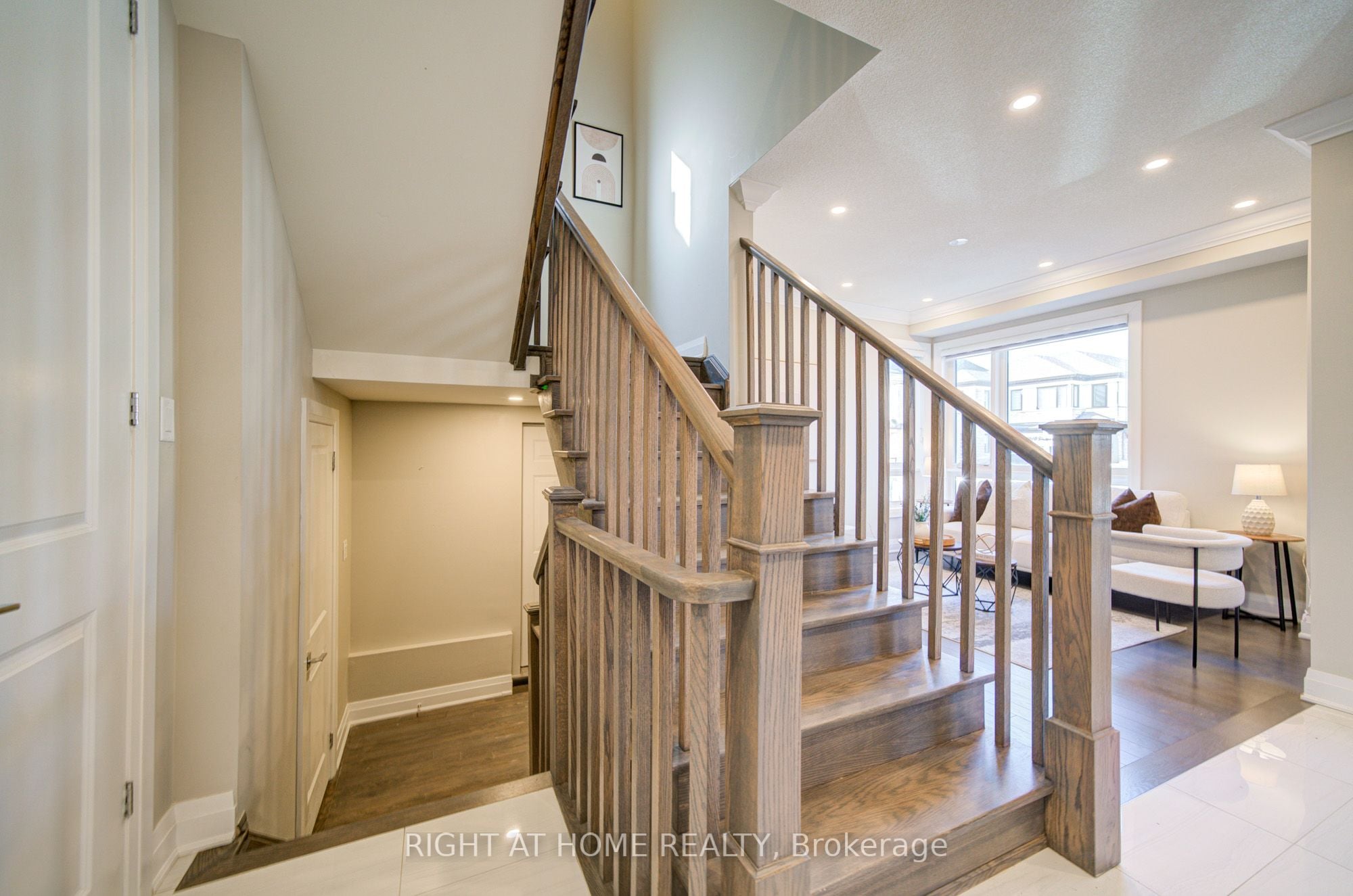 Additional image 6 of 3007 Hollyberry Trail, Pickering, ON, L1X 0N5