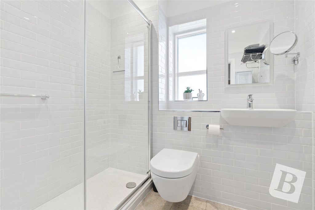 Additional image 10 of 2 bed flat for saleDeyncourt Gardens, Upminster RM14